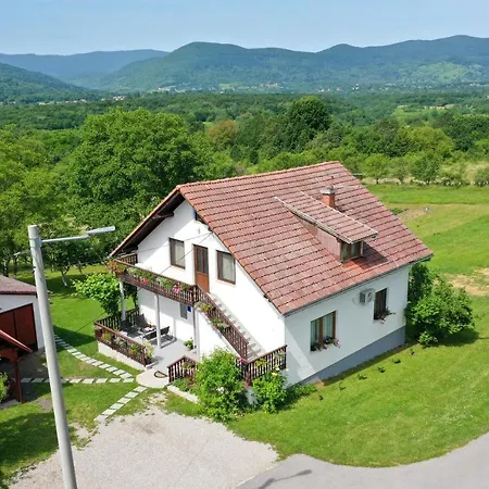 Apartman Plum Plitvice Dreznik Grad Exterior photo